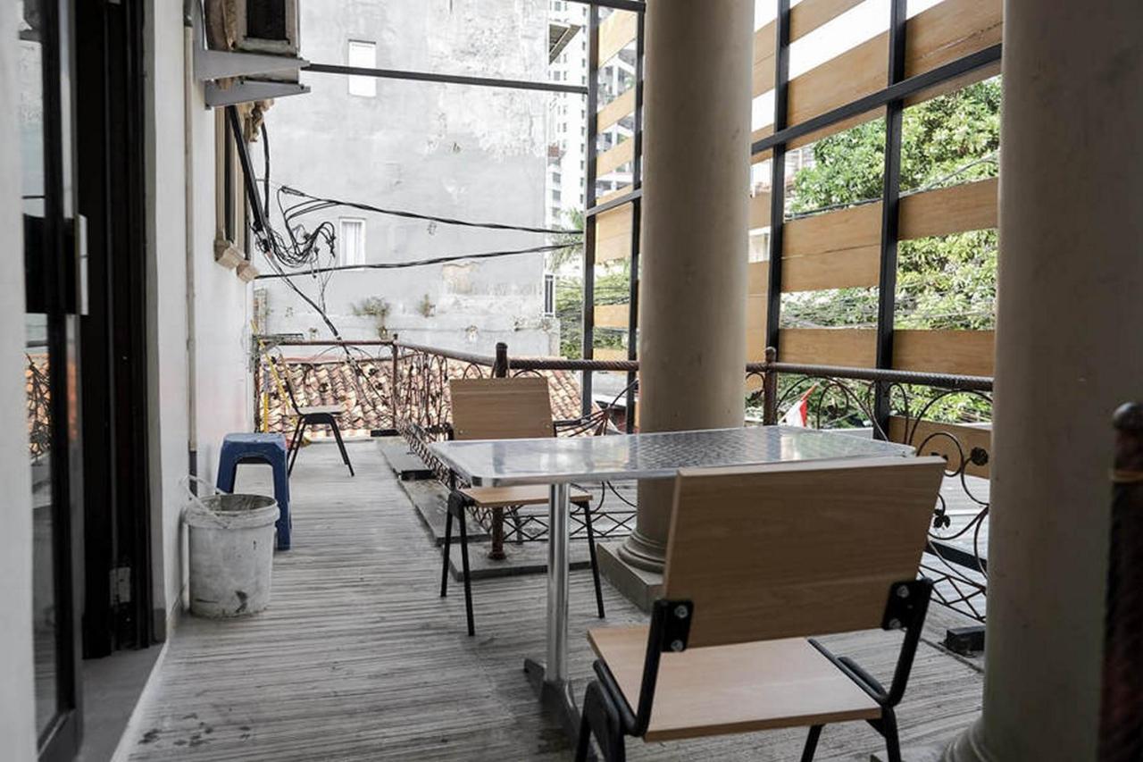 ג'קרטה Reddoorz Plus Near Taman Anggrek Mall מראה חיצוני תמונה