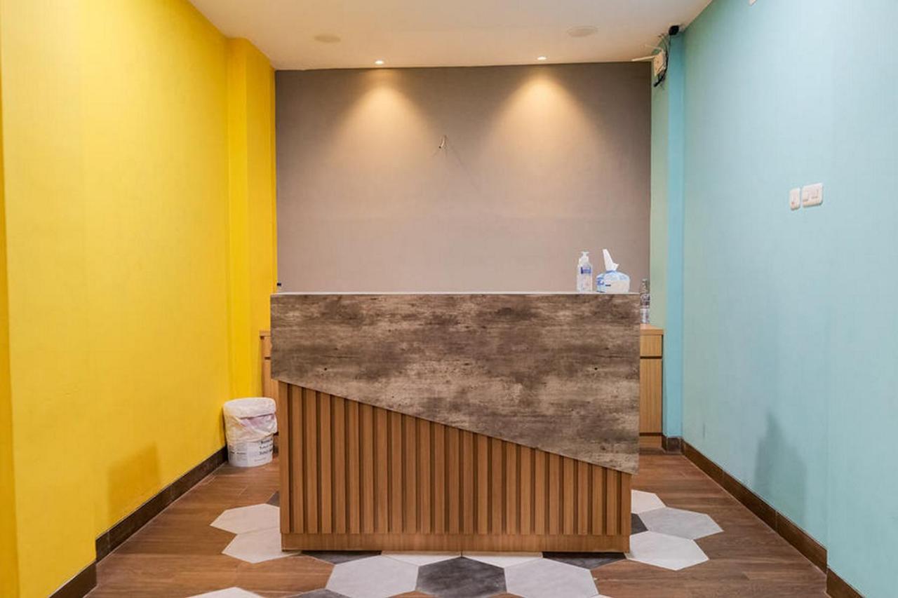 ג'קרטה Reddoorz Plus Near Taman Anggrek Mall מראה חיצוני תמונה